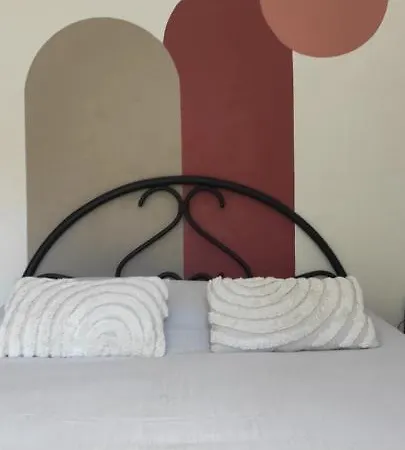 Le Nid Du Rossignol Nimes